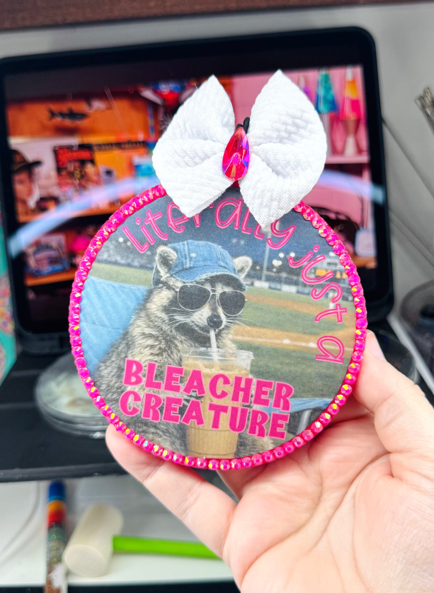 BLEACHER CREATURE IN STAY SPARKLY