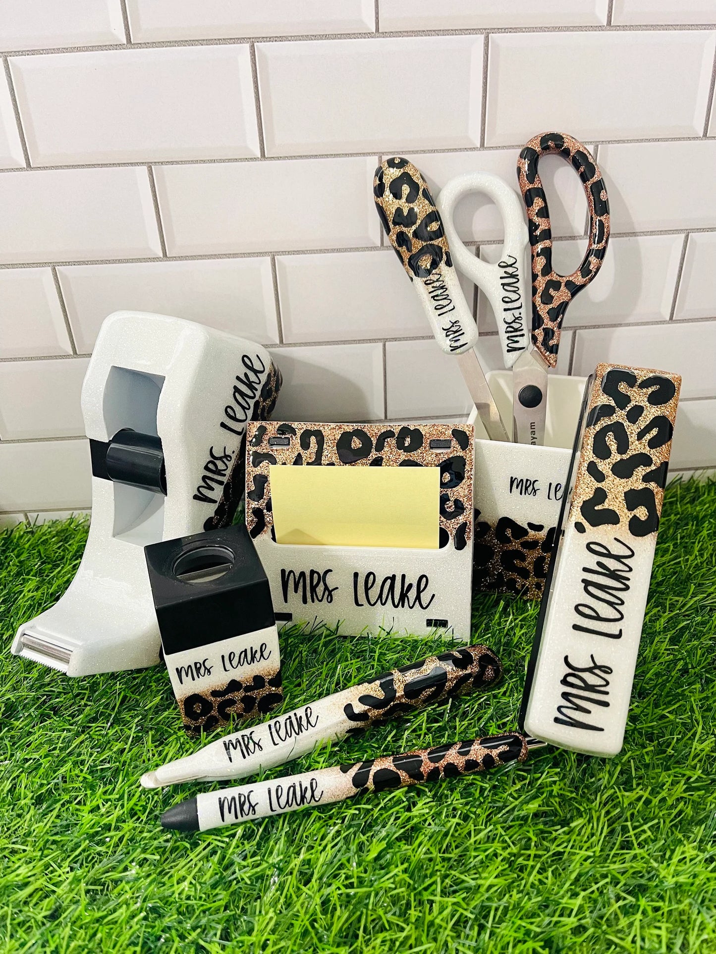 1/2 Leopard Glitter Office Supply Set