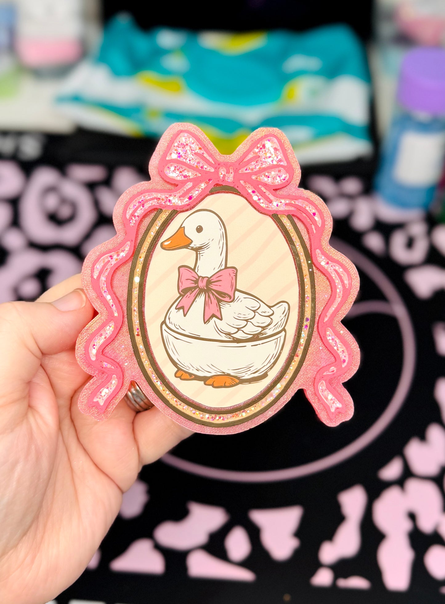 GOOSE JAR BOW IN WARM VANILLA SUGAR