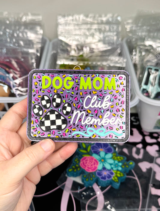 DOG MOM CLUB MEMBER IN BLUEBERRY CHEESECAKE