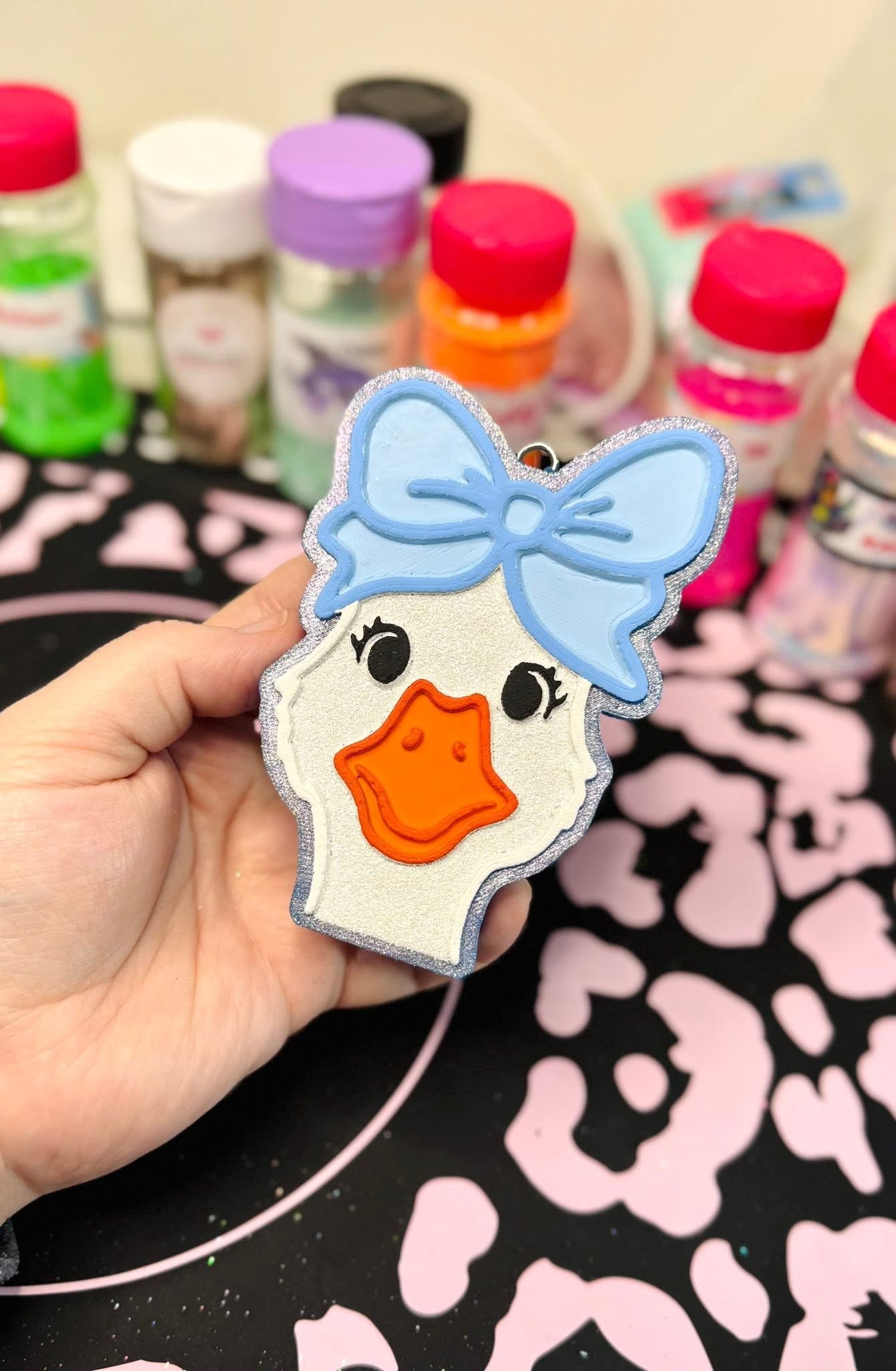 GOOSE WITH BOW FRESHIE